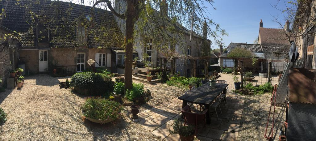 Bed and Breakfast Avec Plaisir Saint-Plaisir Exterior foto